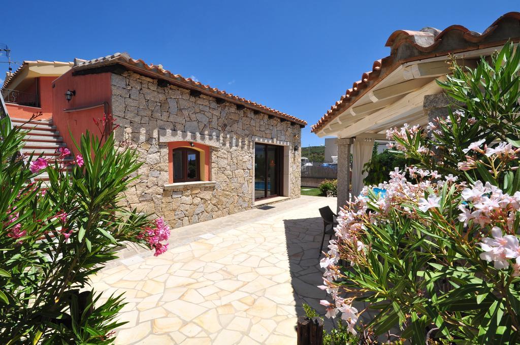 B&B I Graniti Sardi Villasimius Exteriör bild